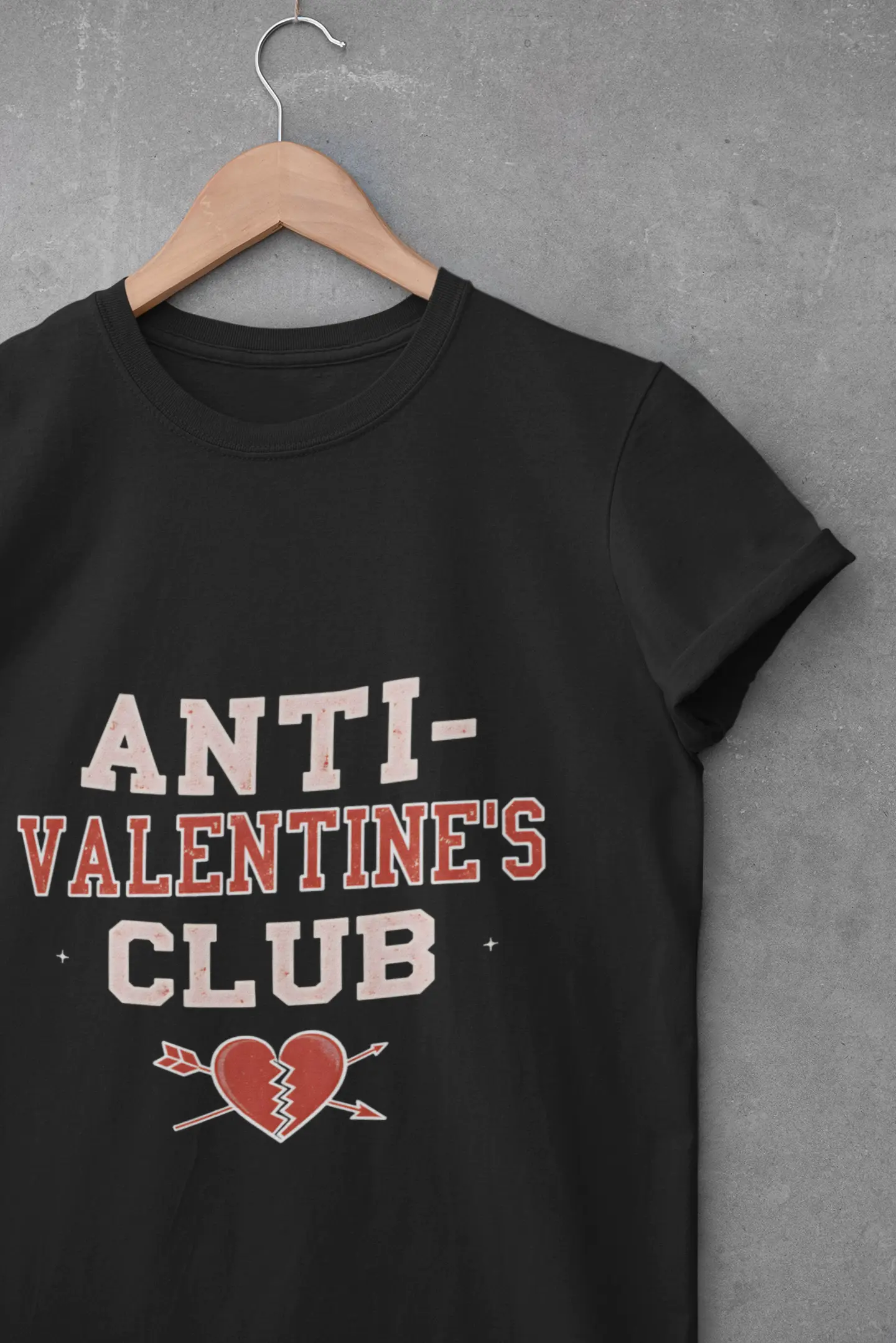 Anti-Valentine's Club T-Shirt, Funny Single Life Shirt, Galentine's Day Crop Top, Roses Are Overrated Tee, Gift for Single Friend Yoycol